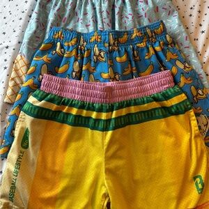 Youth L baseball 101 shorts lot!